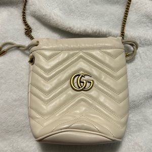 Gucci GG marmont mini bucket